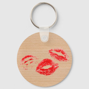 Llavero ¡Diversión! Huellas de Labios Rojos en Caja de Car
