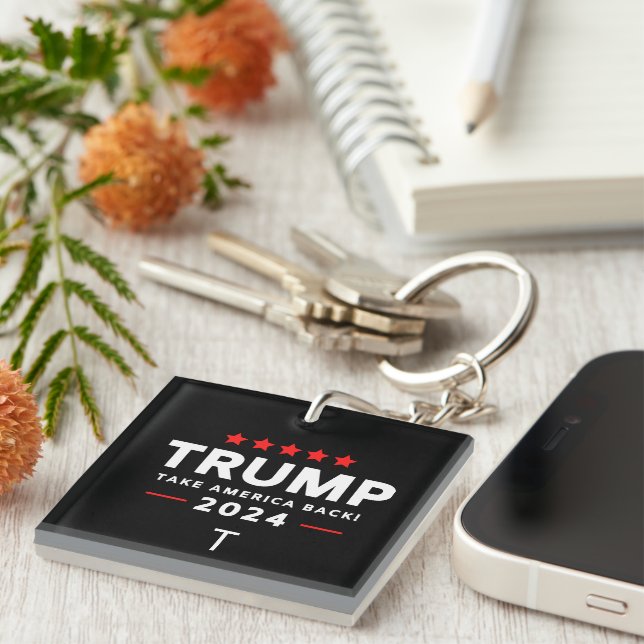 Llavero Donald Trump 2024 retrotrae a Estados Unidos a las (Frente Derecha)