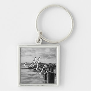Llavero Dreamy Jettie Grayscale Monogram Keychain