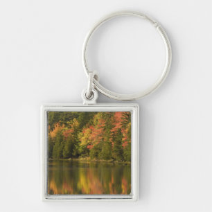 Llavero EE. UU.; Maine; Acadia NP. Reflejos de otoño en