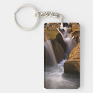 Llavero EE. UU., Utah, Escalante Wilderness. Cascada en 2