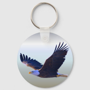 Llavero El águila calva volando