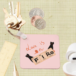 Llavero El amor está en llamas | Keychain divertida