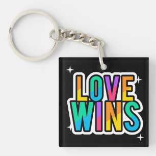 Llavero El amor gana. Orgullo LGBTQ+. Arcoíris.
