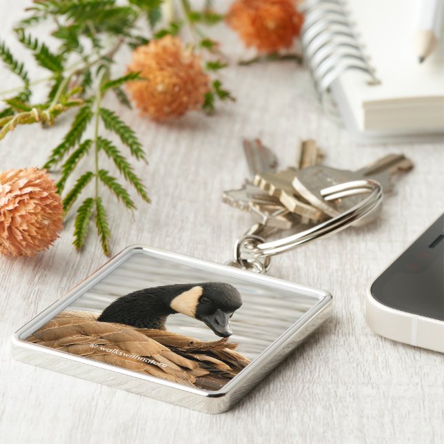 Llavero El ganso de Canadá en el lago (Lado)