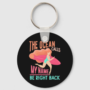 Llavero El océano llama a la surfista
