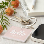 Llavero El Pastel Pink Hola Mínimo Moderno Y Usted Nombre<br><div class="desc">El Pastel Pink Hola Mínimo Moderno Y Usted Nombre</div>