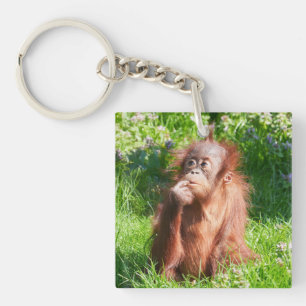 Llavero El pensamiento de la joven orangután