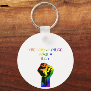 Llavero El Primer Orgullo fue un disturbio – Diseño LGBTQ+