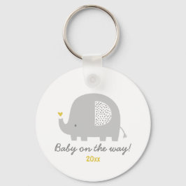 Llavero elefante lindo con año de nacimiento