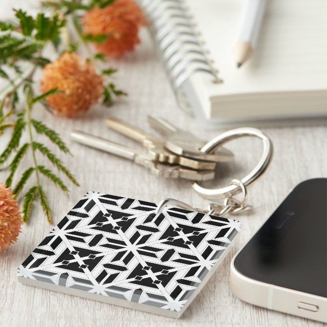 Llavero Elegant Black and White Geometric Pattern (Frente Derecha)