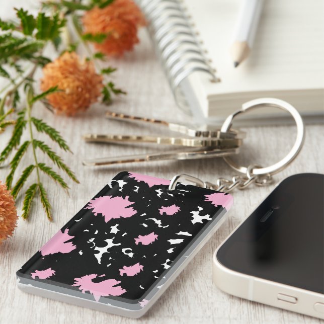 Llavero Elegant Contrast – Soft Pink & Black Abstract  (Frente Derecha)
