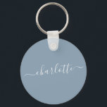 Llavero Elegante guión azul turbio nombre moderno personal<br><div class="desc">Elegante Dusty Blue Script Name Personalized Keychain</div>
