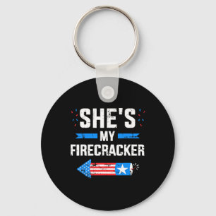 Llavero Ella es mi compañero de combate de Firecracker par