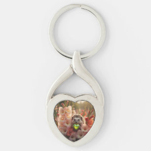 Llavero Erizo Adorable de Agosto con Corazón de Peridoto