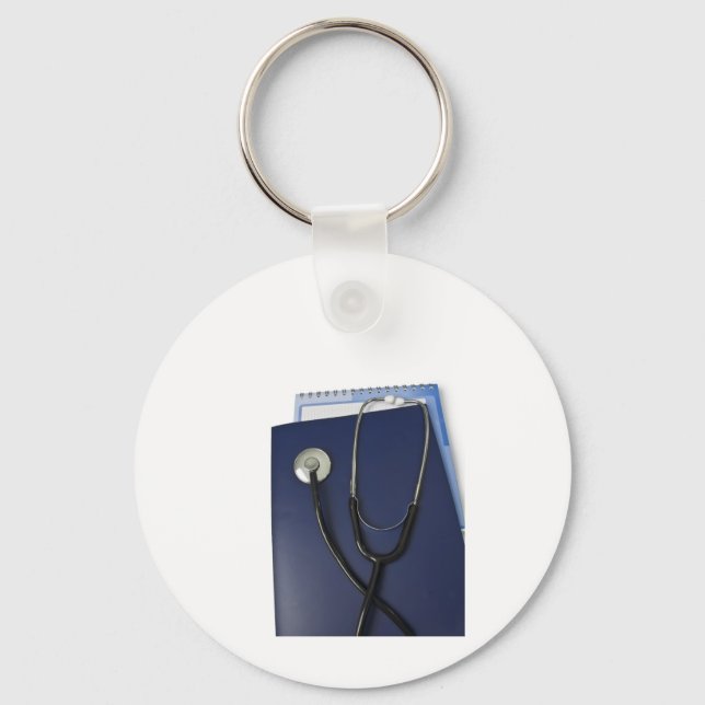 Llavero estetoscopio médico en carpeta azul (Anverso)