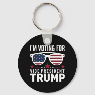 Llavero Estoy votando por el vicepresidente Trump Elección