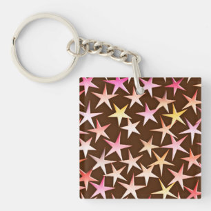 Llavero Estrellas de raso, rosadas sobre chocolate