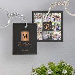 Llavero Familia monográfica<br><div class="desc">Elegante guión moderno monogramado inicial y distintivo familia nombre personalizado personalizado 8 fotocuadrícula de teclado keepsake con collage que incluye un falso cuadrado metálico de cobre con letra inicial en un lateral y 8 fotos con anillos bodas en el reverso sobre un elegante fondo de cuero negro como (IMPRESIÓN TEXTURE)....</div>