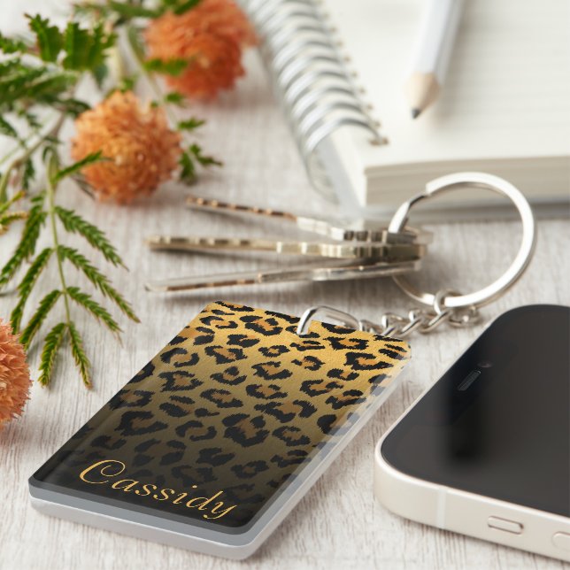 Llavero Faux Fur Wild Leopard Print with Gold Name (Frente Derecha)