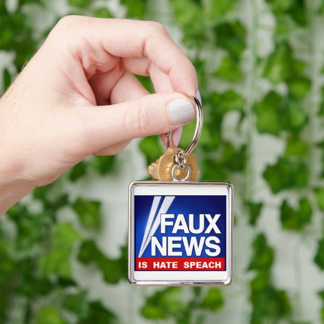 Llavero Faux News (Mano)