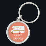 Llavero FELIZ CAMPER RV Motorhome Camping PERSONALIZADO<br><div class="desc">Personalizar esta linda cadena de claves con tu propio texto,  tu nombre o cualquier otra cosa que te guste. Prepárate para tu viaje por carretera con este diseño vintage de RV,  hecho a mano por mí para ti! Revisa mi tienda por muchos otros artículos que coincidan!</div>