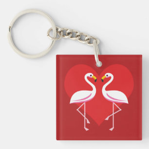 Llavero Flamencos blancos rosados con corazón rojo