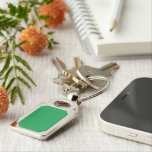 Llavero fondo verde con borde blanco<br><div class="desc">Una cadena de claves no es sólo para las teclas —es un recordatorio pequeño pero poderoso de los momentos, lugares y personas que más importan. Ya sea un regalo, un placer personal o un accesorio elegante, nuestras cadenas de claves premium están diseñadas para ser más que funcionales —son significativas. Cada...</div>