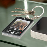 Llavero Foto personalizada del reproductor de música<br><div class="desc">Novedad y moderno reproductor de música Keychain Foto plantilla - Moderno y personalizado anillo de claves impreso añade tu propia fotografía y texto - cambia el texto para adaptarlo a tus necesidades - Regalos de fotos de la cadena de claves de Ricaso - Personalizado con tus propias fotografías y texto...</div>