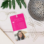 Llavero Foto y cita de graduación<br><div class="desc">¡Este llavero hace que te quedes bien para tu graduado! Añade tu elección de personalización. Cambie el color de fondo según sea necesario y agregue su foto favorita. Se puede personalizar con el nombre del graduado, el nombre de la escuela, el año y un mensaje de personalizado. Todos los colores...</div>