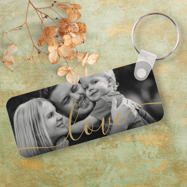 Llavero Fotografía en blanco y negro Elegante Guión dorado (Black and White Photo Elegant Gold Script Love Keychain)