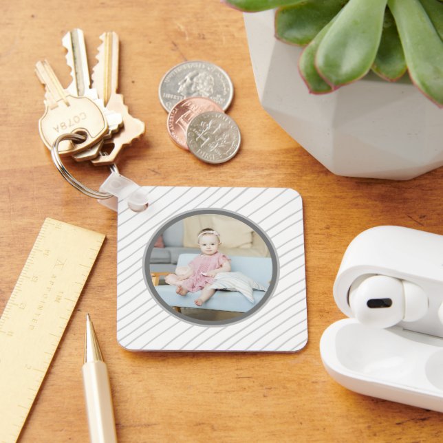 Llavero Fotos personalizadas y patrón en línea gris (Escritorio )