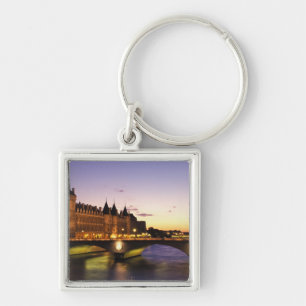 Llavero Francia, París, río Sena y Conciergerie en