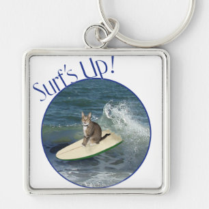 Llavero ¡Gato atigrado surfeando!