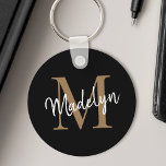 Llavero Girly Black Gold Monograma Nombre Elegante Guión d<br><div class="desc">Nombre de Monograma Dorado Girly Negro Elegante Moda Script Keychain. Personalice fácilmente este elegante y moderno llavero con su monograma y nombre personalizado.</div>