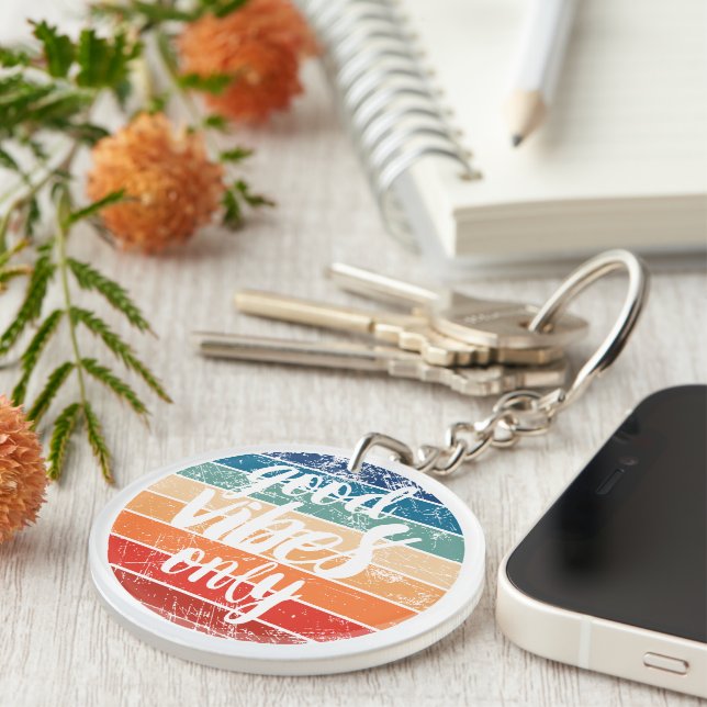 Llavero Good Vibes Only (Frente Derecha)