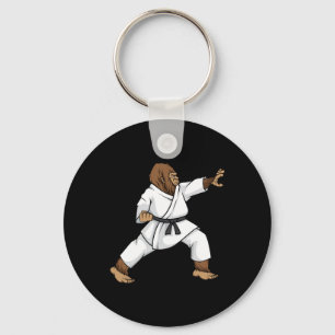 Llavero Gracioso Ninja Bigfoot Haciendo Karate Con Samurai