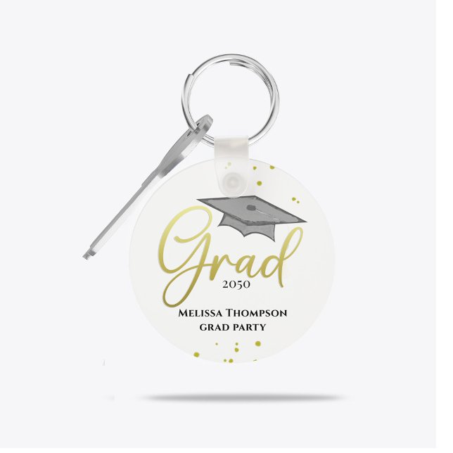 Llavero Graduado Fiesta de guión de graduación de grado de (Gold script graduate design on sleek black background for stylish graduation party favor.)