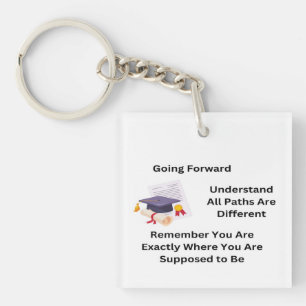 Llavero Graduado hacia adelante en un