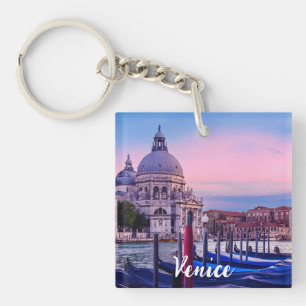Llavero Gran Canal con góndolas e iglesia en Venecia