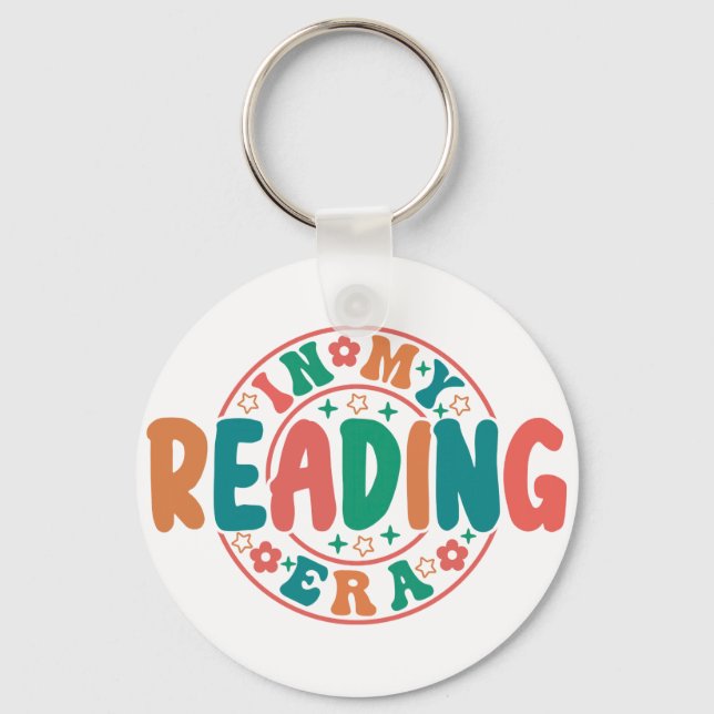 Llavero Groovy "In My Reading Era" Wavy Font Graphic (Anverso)
