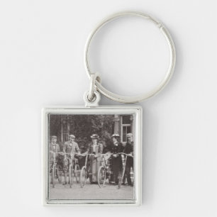 Llavero Grupo de bicyclists de Edwardian, 1900s tempranos