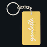 Llavero Guión de caligrafía amarillo mostaza personalizado<br><div class="desc">Cadena de claves personalizada con guión de caligrafía amarilla de mostaza</div>