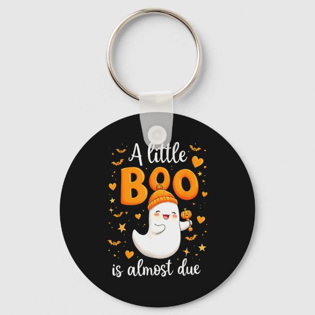 Llavero Halloween Pregnancy Announcement A Little Boo Is A (Anverso)