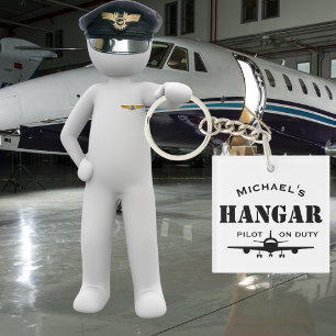 Llavero Hangar de Aviones y Regalo Personalizado de Piloto