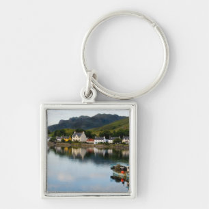 Llavero Hermosa foto de pequeño pueblo de Dornie con