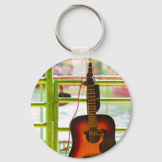 Llavero Hermosa guitarra acústica (Anverso)