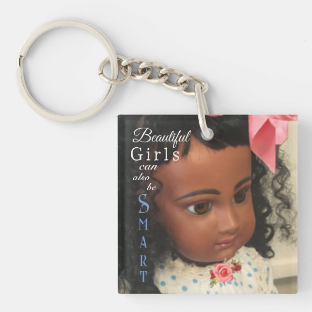 Llavero Hermosa Y Inteligente Keychain Chica (Frente)
