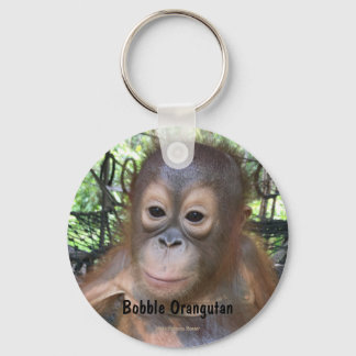 Llavero Huérfano orangután de bebé dulce en Borneo
