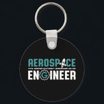 Llavero Ingeniero Geek Funny Aerospace Engineering Major<br><div class="desc">El genio del mal disimulado como ingeniero aeroespacial. Graciosa mercadería de ingeniería para ingenieros geek y nerd que aman el humor, citas ingeniosas y chistes. Diseño de Guay para usar en tu trabajo y mostrar tu pasión en la ciencia de aviones, naves espaciales y cohetes. Gran regalo para papá, padre,...</div>